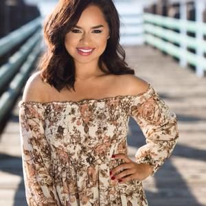 Meet your Posher, Amelia